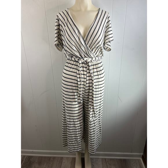 Lush women’s size medium, striped faux wrap culotte length jumpsuit with belt - Picture 1 of 7